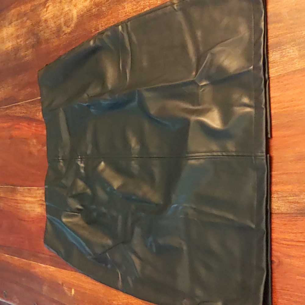 Faux leather black skirt